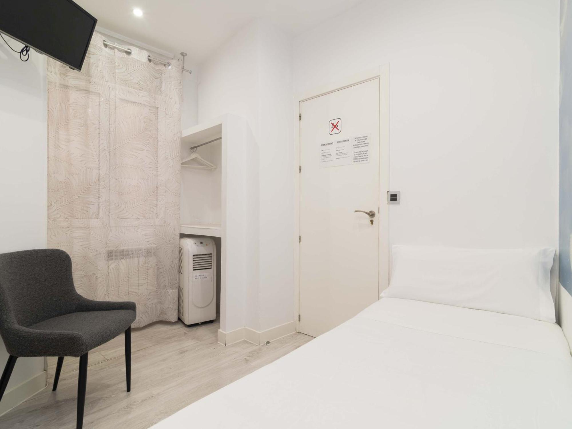 Pension Foster Madrid Exterior foto